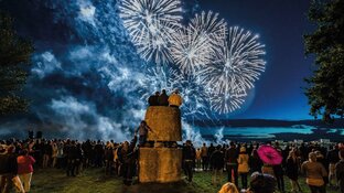 Burgemeester Nieuwenburg: 'Kom naar de schouwburg en neem iedereen mee!'