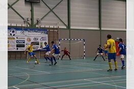 Mossaoui helpt Hovocubo aan zege, Veerhuys onderuit