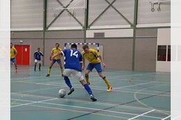 Mossaoui helpt Hovocubo aan zege, Veerhuys onderuit