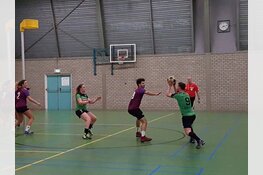 ADOS wint ‘eindelijk’