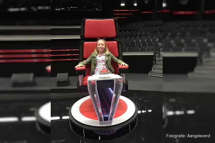 Tienjarige Cloë komende vrijdag in The Voice Kids
