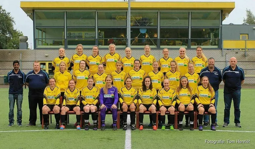 Trainer Luc Ebbeling verlengt bij De Blokkers VR1