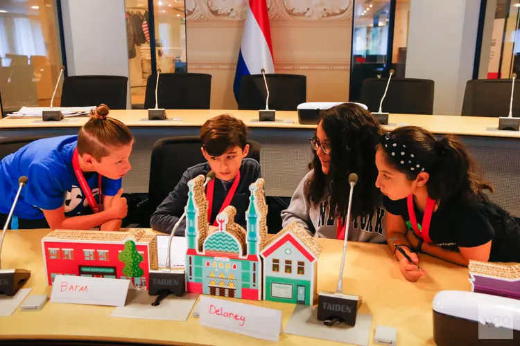 Spel Democracity voor Hoornse basisscholen